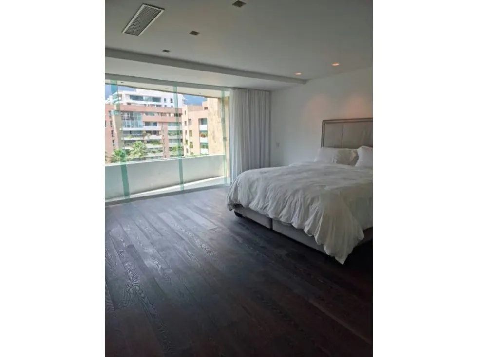 Se vende y/o se alquila PH 1.000m2 4h+s+ch/6b/8p Campo Alegre - 20