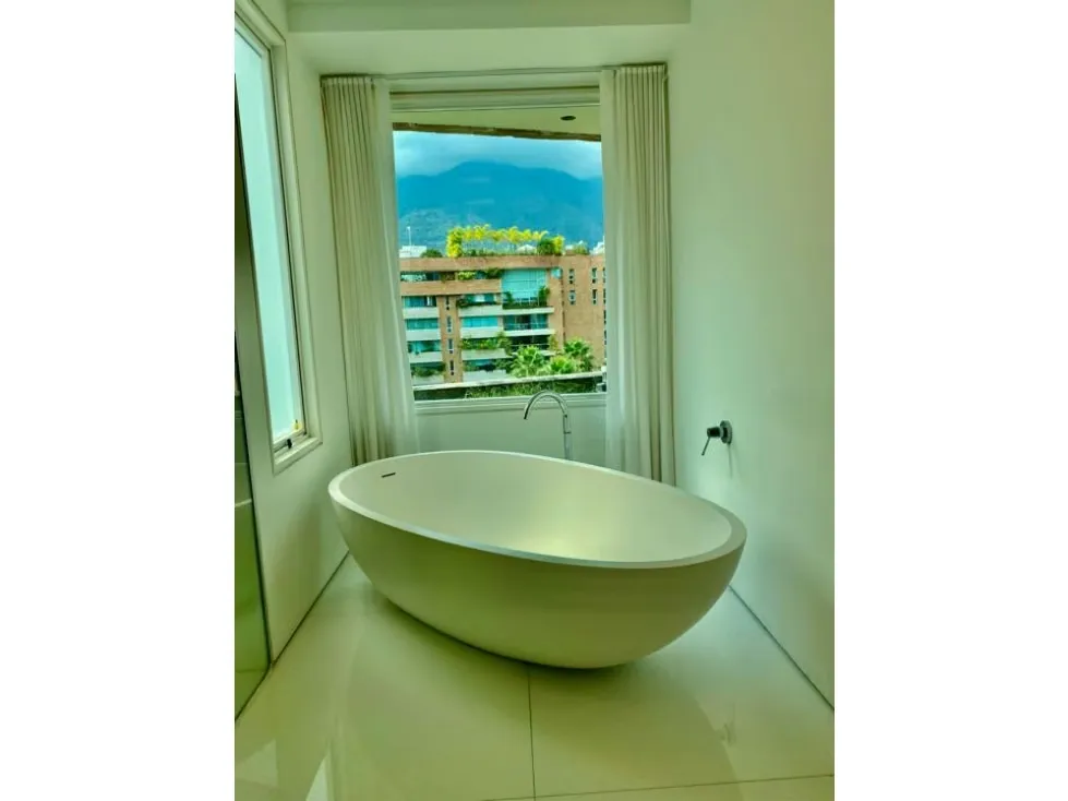 Se vende y/o se alquila PH 1.000m2 4h+s+ch/6b/8p Campo Alegre - 30