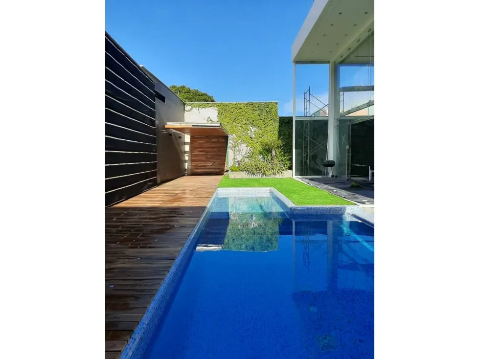 Vendo casa 800m2 8h/8b/6p La Floresta 7542 - 7
