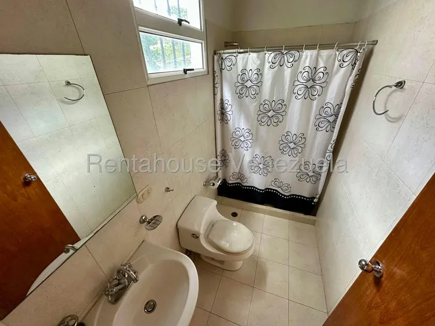 Casa (Multipes Niveles) en Venta en Lomas de La Trinidad, Distrito Metropolitano - 32