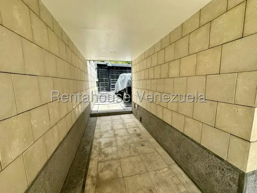 Casa (Multipes Niveles) en Venta en Lomas de La Trinidad, Distrito Metropolitano - 39