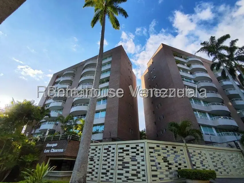 Apartamento (1 Nivel) en Venta en Los Chorros, Distrito Metropolitano - 2