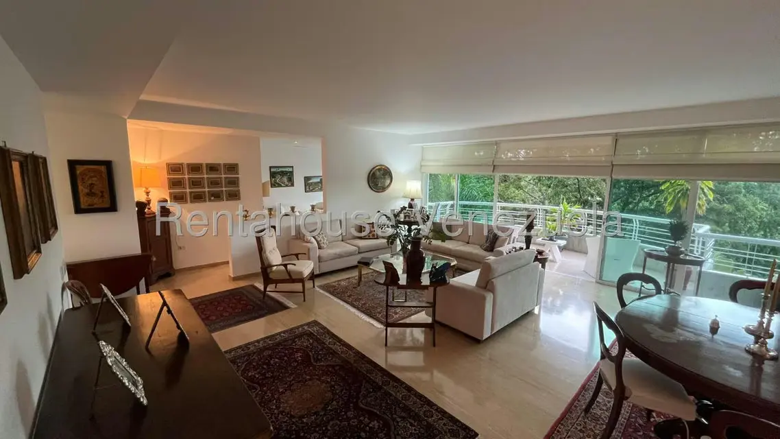 Apartamento (1 Nivel) en Venta en Los Chorros, Distrito Metropolitano - 4