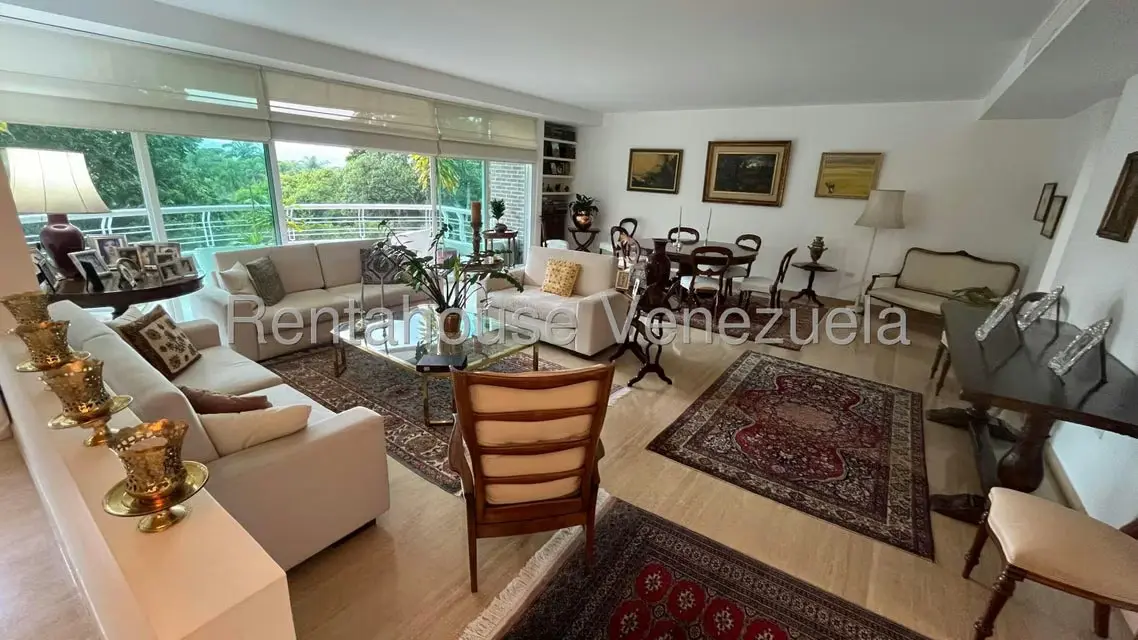 Apartamento (1 Nivel) en Venta en Los Chorros, Distrito Metropolitano - 5