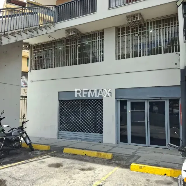 Venta Local Comercial Las Acacias a Pie de Calle 150m2 - 12