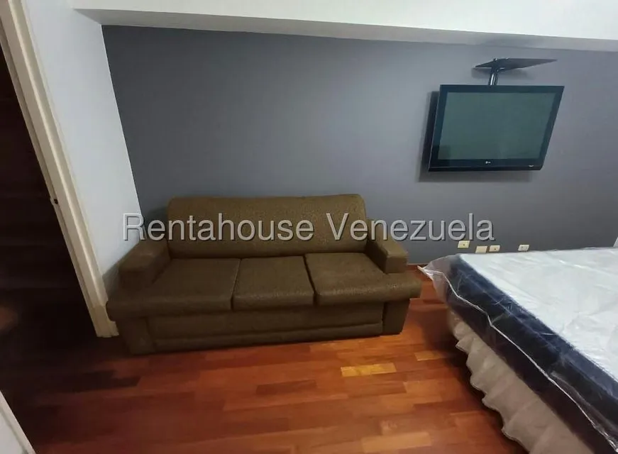 Apartamento (1 Nivel) en Alquiler en Campo Alegre, Distrito Metropolitano - 91