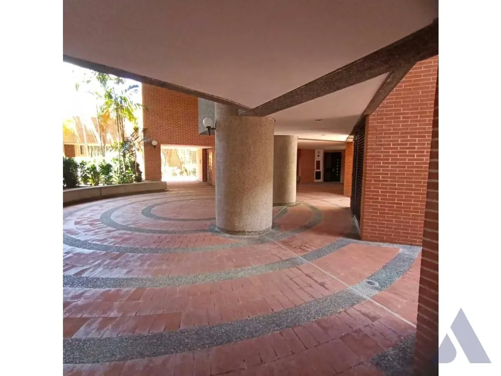 Vendo PB dúplex 600m2 Los Samanes 1504 - 3