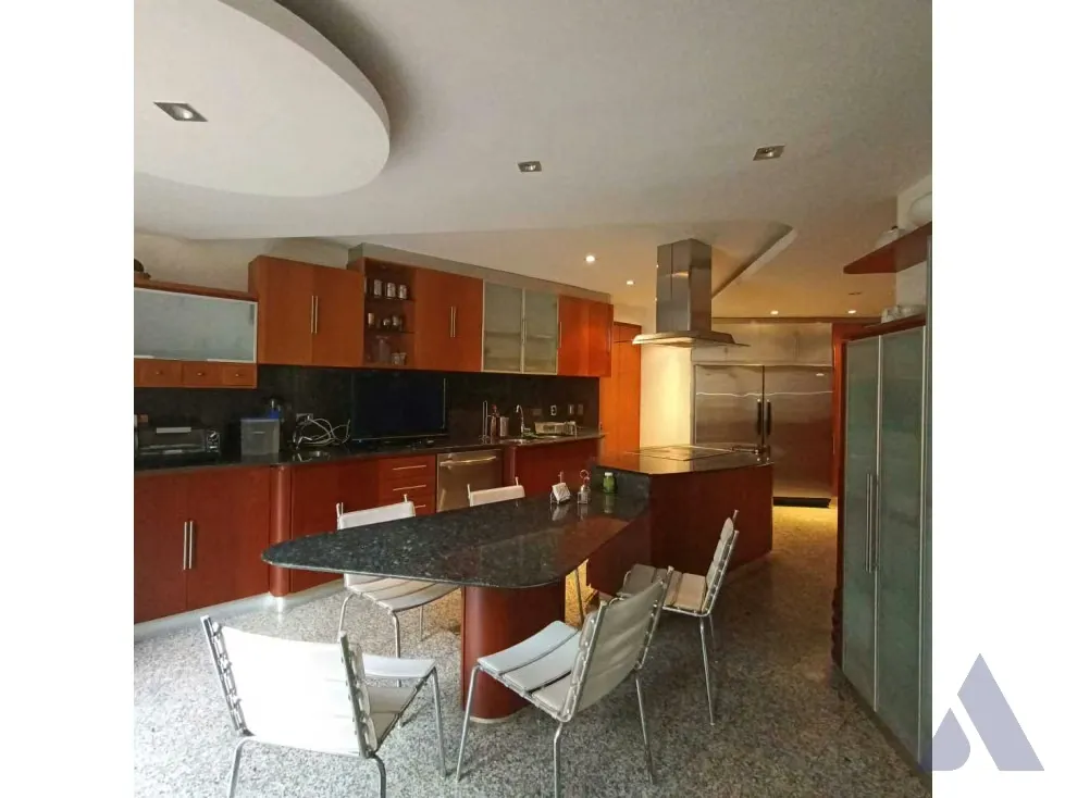 Vendo PB dúplex 600m2 Los Samanes 1504 - 25