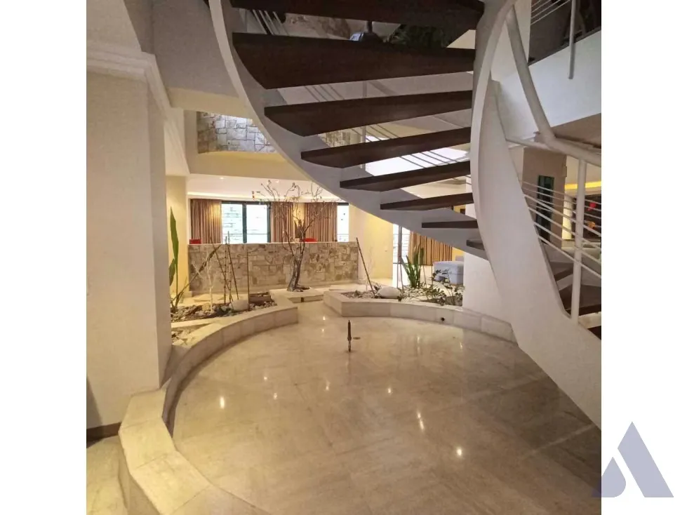 Vendo PB dúplex 600m2 Los Samanes 1504 - 30