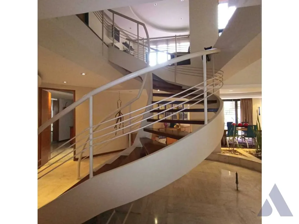 Vendo PB dúplex 600m2 Los Samanes 1504 - 34