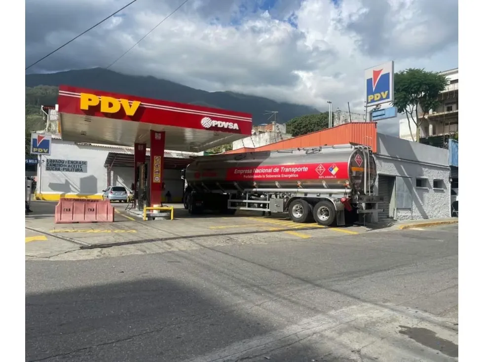 Vendo estacion de servicio c/ local 600m2 La Florida 6668