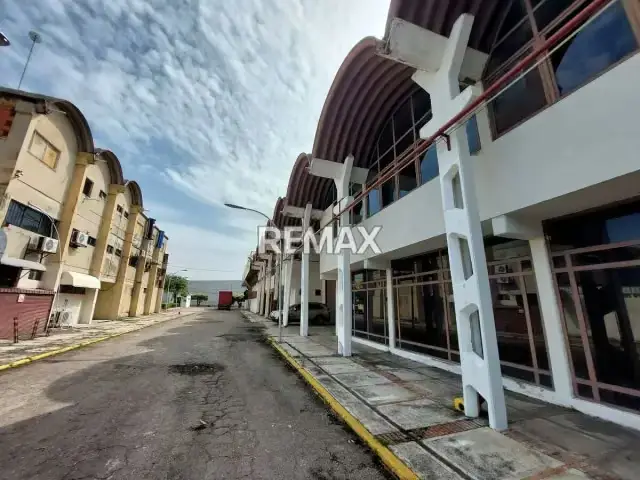Venta Galpón - Zona Industrial El Recreo - Valencia (1.100 Mts.)