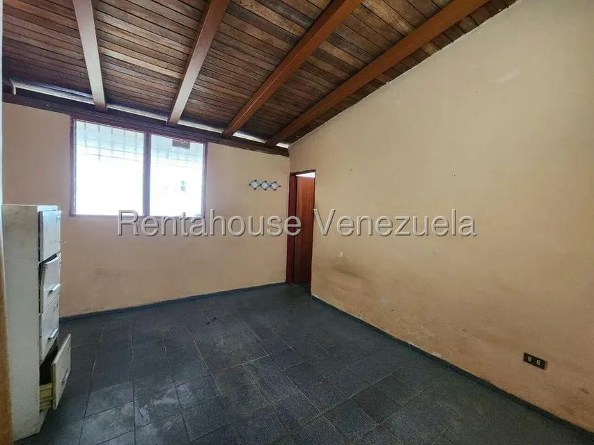 Casa (1 Nivel) en Venta en Ave Intercomunal, Lara - 24