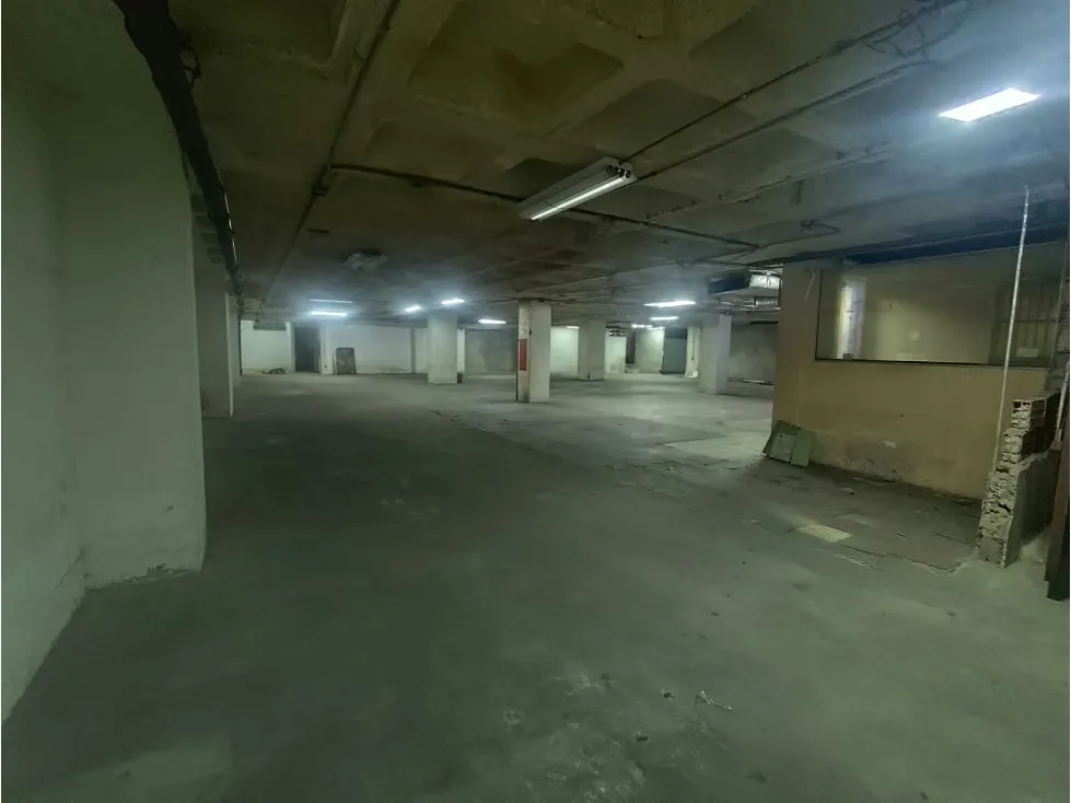 Se alquila planta industrial/depósito 720m2 Boleíta Norte 8399 - 3
