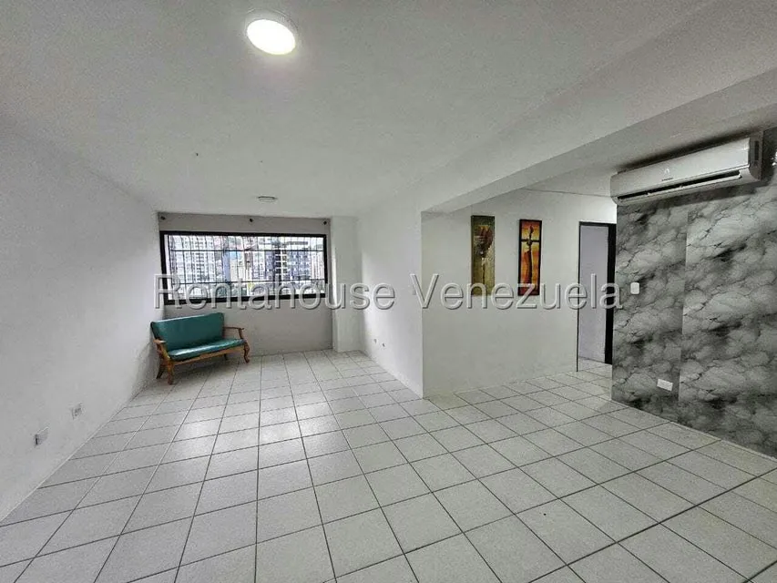 Apartamento (1 Nivel) en Venta en El Paraiso, Distrito Metropolitano - 2