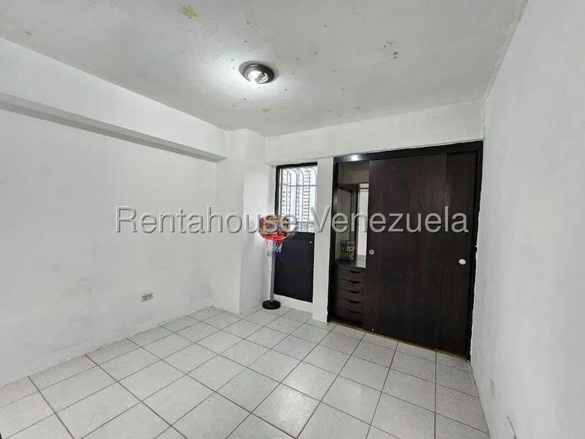 Apartamento (1 Nivel) en Venta en El Paraiso, Distrito Metropolitano - 4