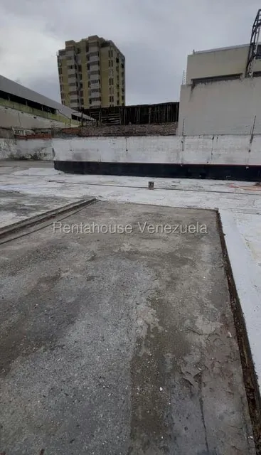 Terreno (Comercial) en Venta en Zona Este, Lara - 11