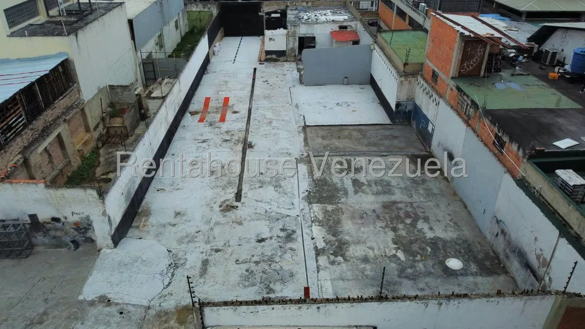 Terreno (Comercial) en Venta en Zona Este, Lara - 2