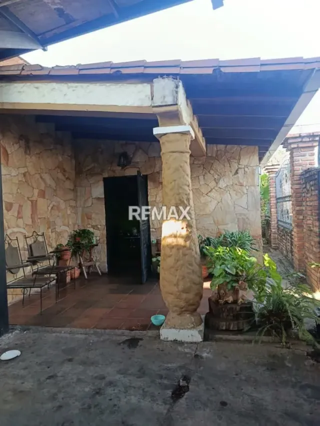 EN VENTA HERMOSA CASA EN ARJONA - 4