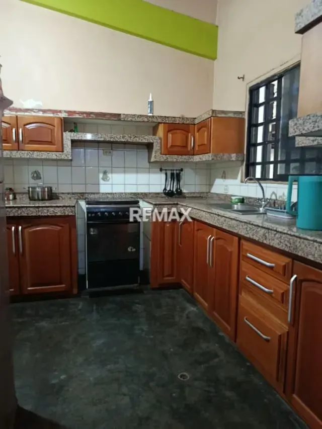 EN VENTA HERMOSA CASA EN ARJONA - 10