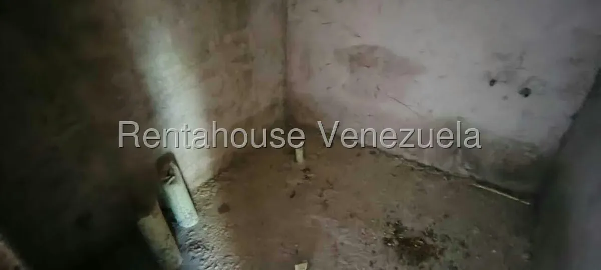 Townhouse (Multiples Niveles) en Venta en Avenida Vargas, Zulia - 11