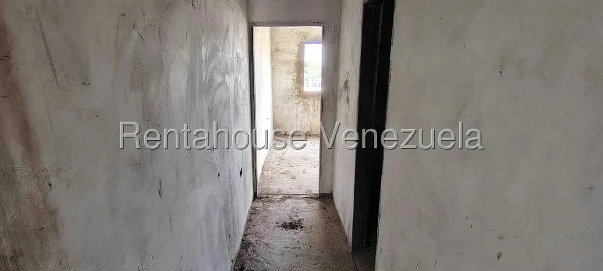 Townhouse (Multiples Niveles) en Venta en Avenida Vargas, Zulia - 13