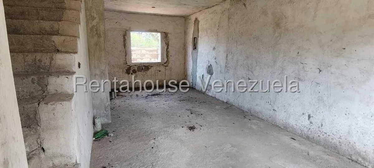 Townhouse (Multiples Niveles) en Venta en Avenida Vargas, Zulia - 5