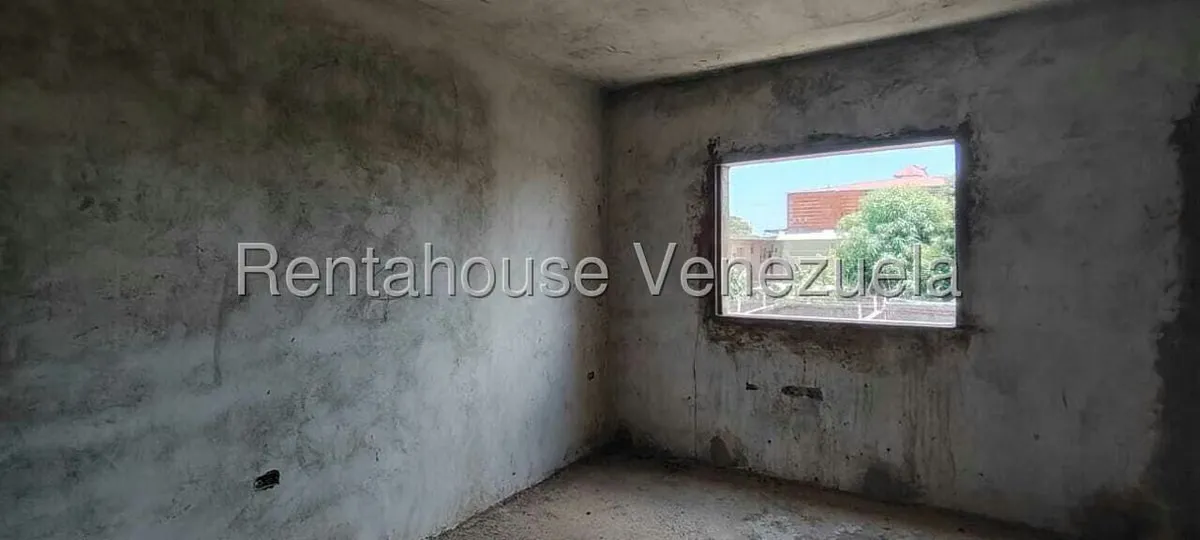 Townhouse (Multiples Niveles) en Venta en Avenida Vargas, Zulia - 7