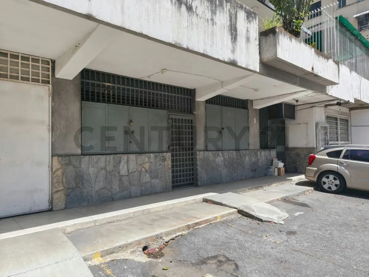 Se alquila Local comercial en Santa Monica IZ - 3