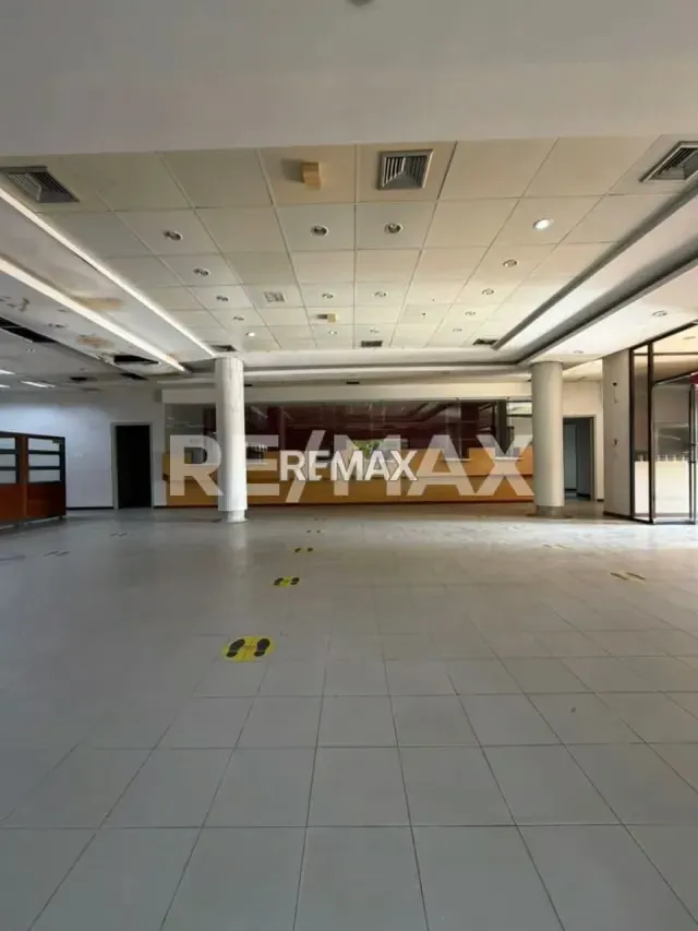 Local comercial en venta antiguo banco de Venezuela - 5