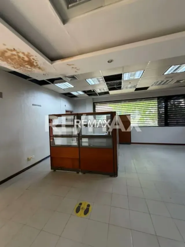 Local comercial en venta antiguo banco de Venezuela - 8