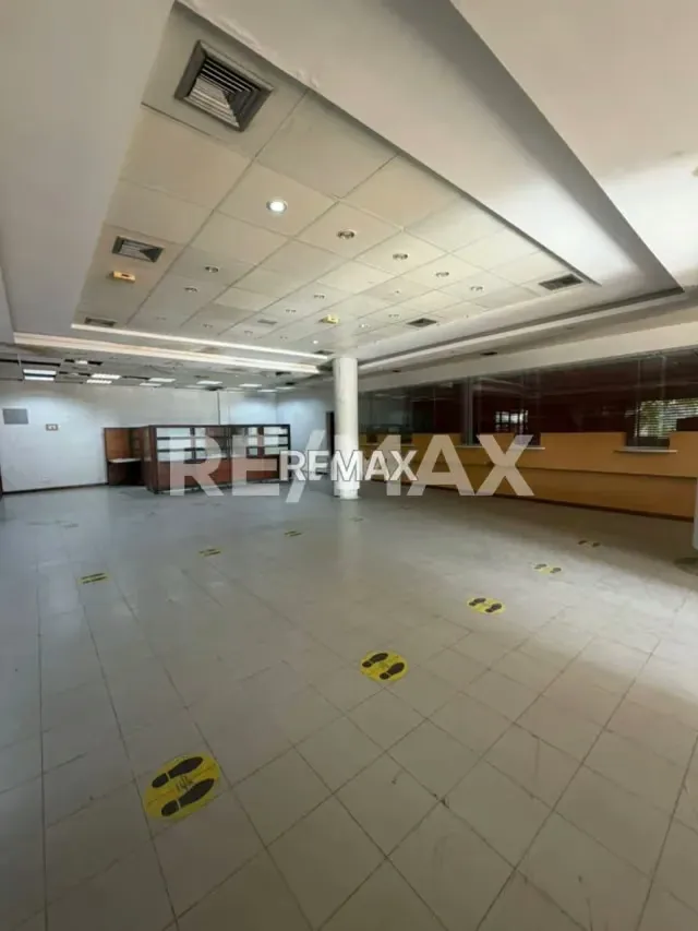 Local comercial en venta antiguo banco de Venezuela - 9