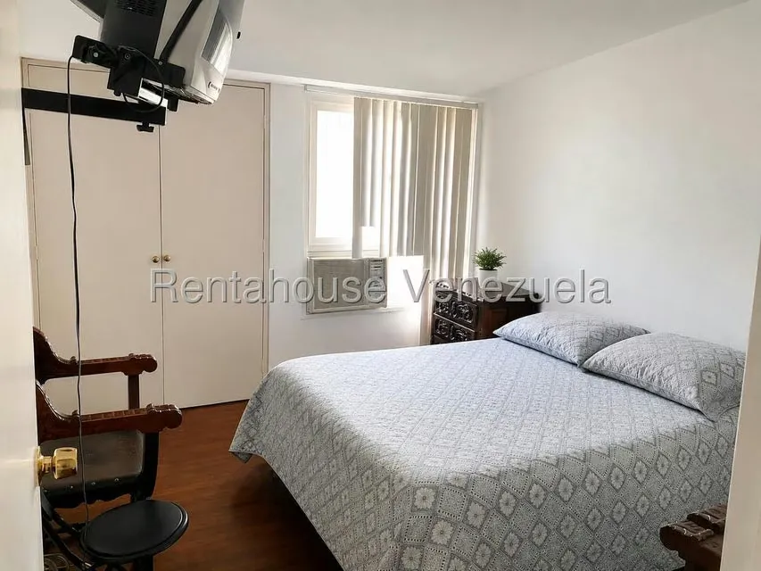 Apartamento (Penthouse) en Venta en Las Esmeraldas, Distrito Metropolitano - 23