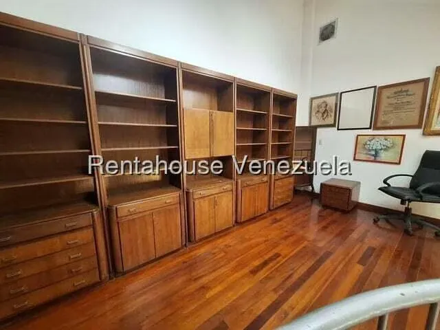 Apartamento (Penthouse) en Venta en Las Esmeraldas, Distrito Metropolitano - 31
