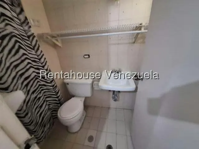 Apartamento (Penthouse) en Venta en Las Esmeraldas, Distrito Metropolitano - 33