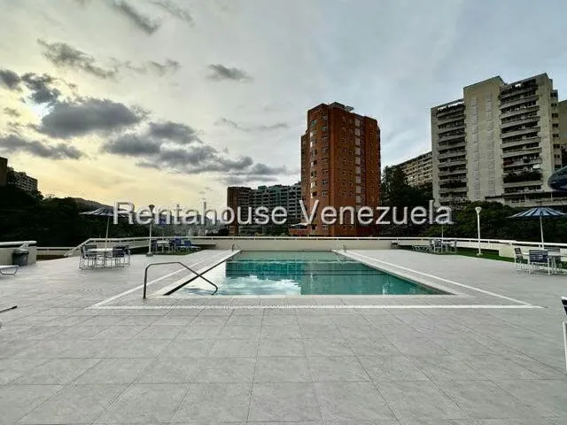 Apartamento (Penthouse) en Venta en Las Esmeraldas, Distrito Metropolitano - 62
