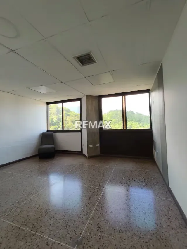 Alquiler de Oficina en San Luis - 6