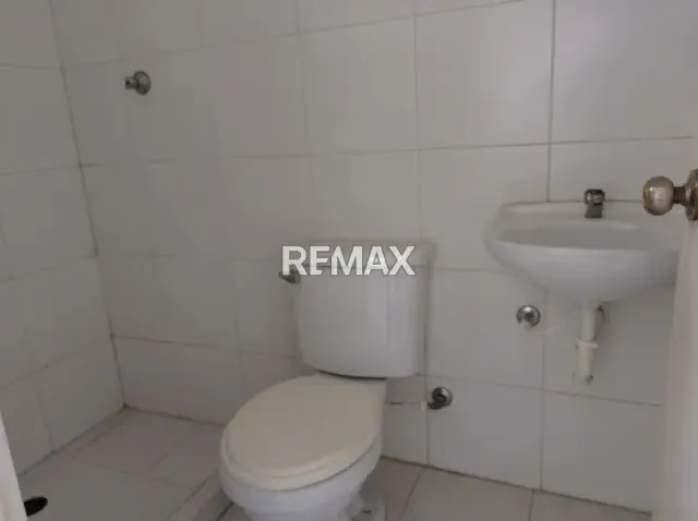 ALQUILER LOCAL COMERCIAL 150m2 CALLE 17 - 3
