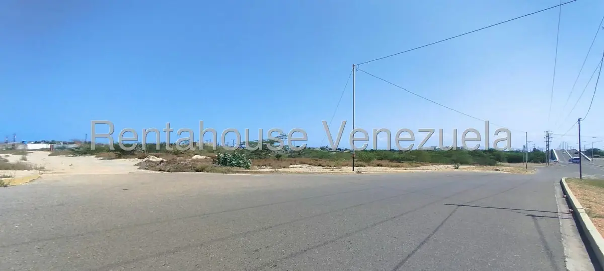 Terreno (Comercial) en Venta en Las Adjuntas, Falcon - 2