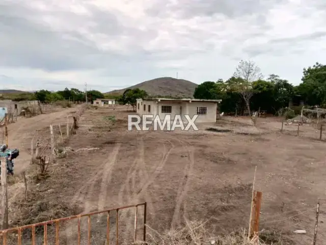 En venta casa para terminar en Tintorero municipio Jiménez