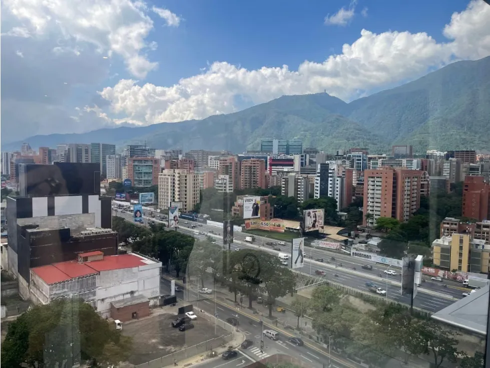 VENTA DE APARTAMENTO DE LUJO 110m2, EN TORRE SKY PARK, LAS MERCEDES - 28