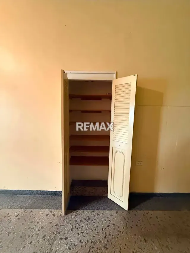 Oficina Local Comercial en Alquiler en Av Soublette con Arismendi 105-30 - 10