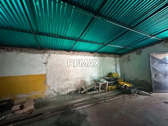 GALPÓN CON TERRENO EN ALQUILER AV INTERCOMUNAL CABIMAS - 8
