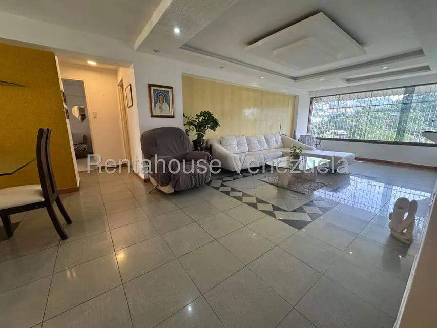 Apartamento (1 Nivel) en Alquiler en Santa Paula, Distrito Metropolitano - 4