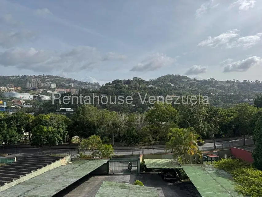 Apartamento (1 Nivel) en Alquiler en Santa Paula, Distrito Metropolitano - 5