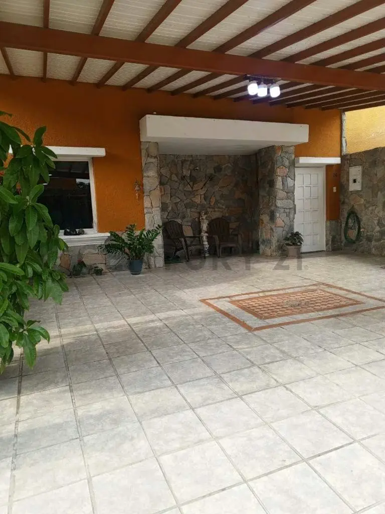 Venta de Townhouse en San Diego, Urb. Valle Real - 2