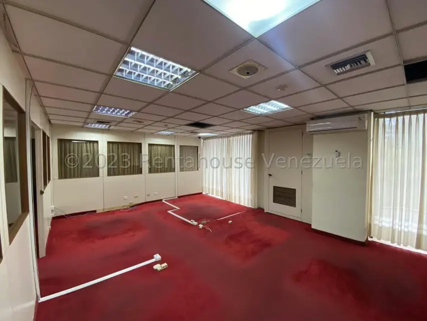 Local Comercial en Alquiler en Santa Eduvigis, Distrito Metropolitano - 19
