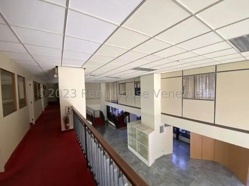 Local Comercial en Alquiler en Santa Eduvigis, Distrito Metropolitano - 24