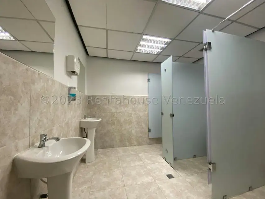 Local Comercial en Alquiler en Santa Eduvigis, Distrito Metropolitano - 30
