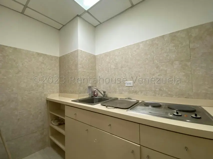 Local Comercial en Alquiler en Santa Eduvigis, Distrito Metropolitano - 32